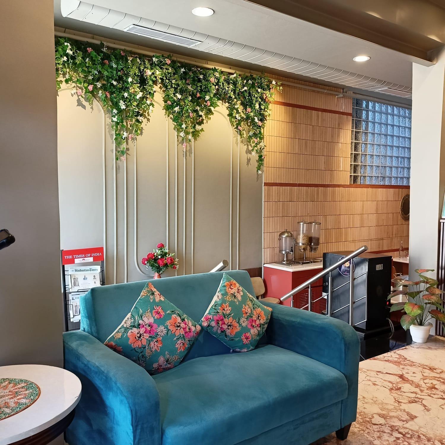 Cosy Grand, Chanakyapuri By The Cosy Hotels Нью-Дели Экстерьер фото