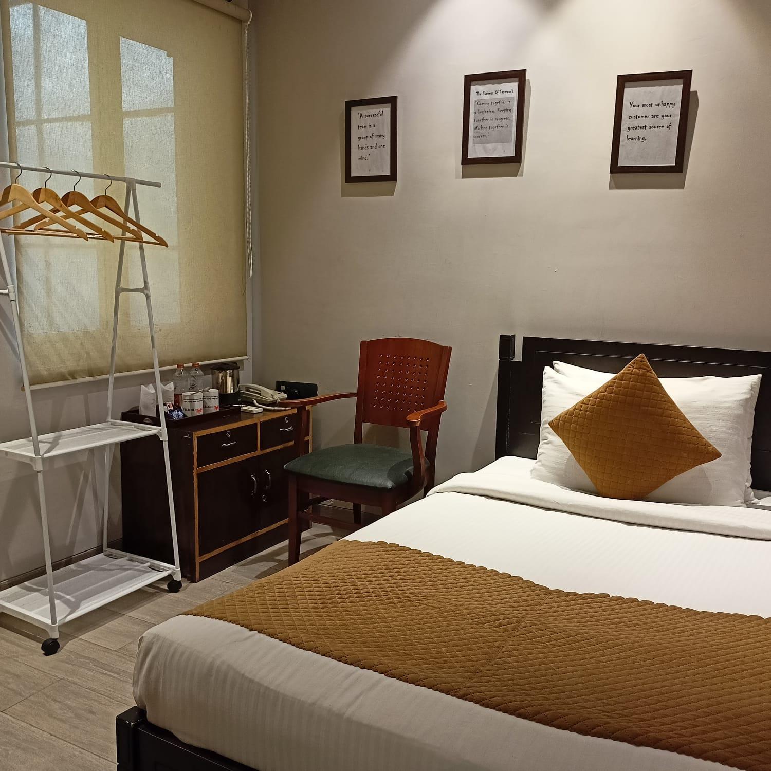 Cosy Grand, Chanakyapuri By The Cosy Hotels Нью-Дели Экстерьер фото